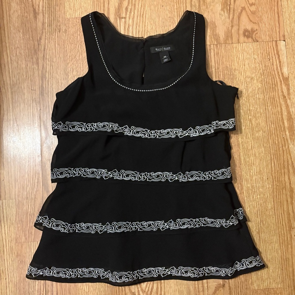 White House Black Market Elegant Black Sleeveless Top W/ White Embroidery